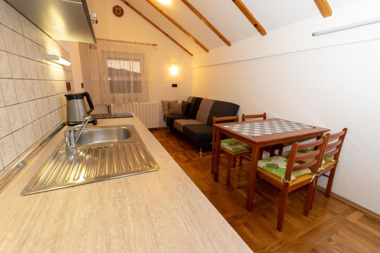 Apartman Miramare Otočac Esterno foto