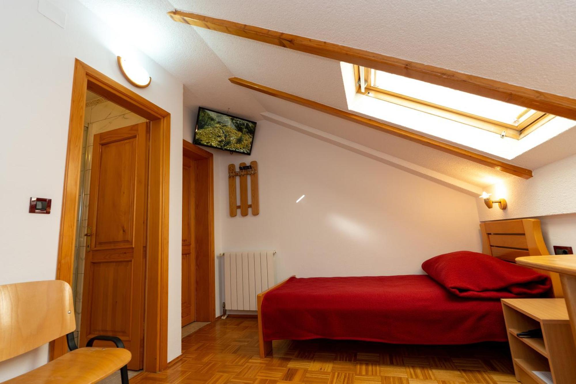 Apartman Miramare Otočac Esterno foto