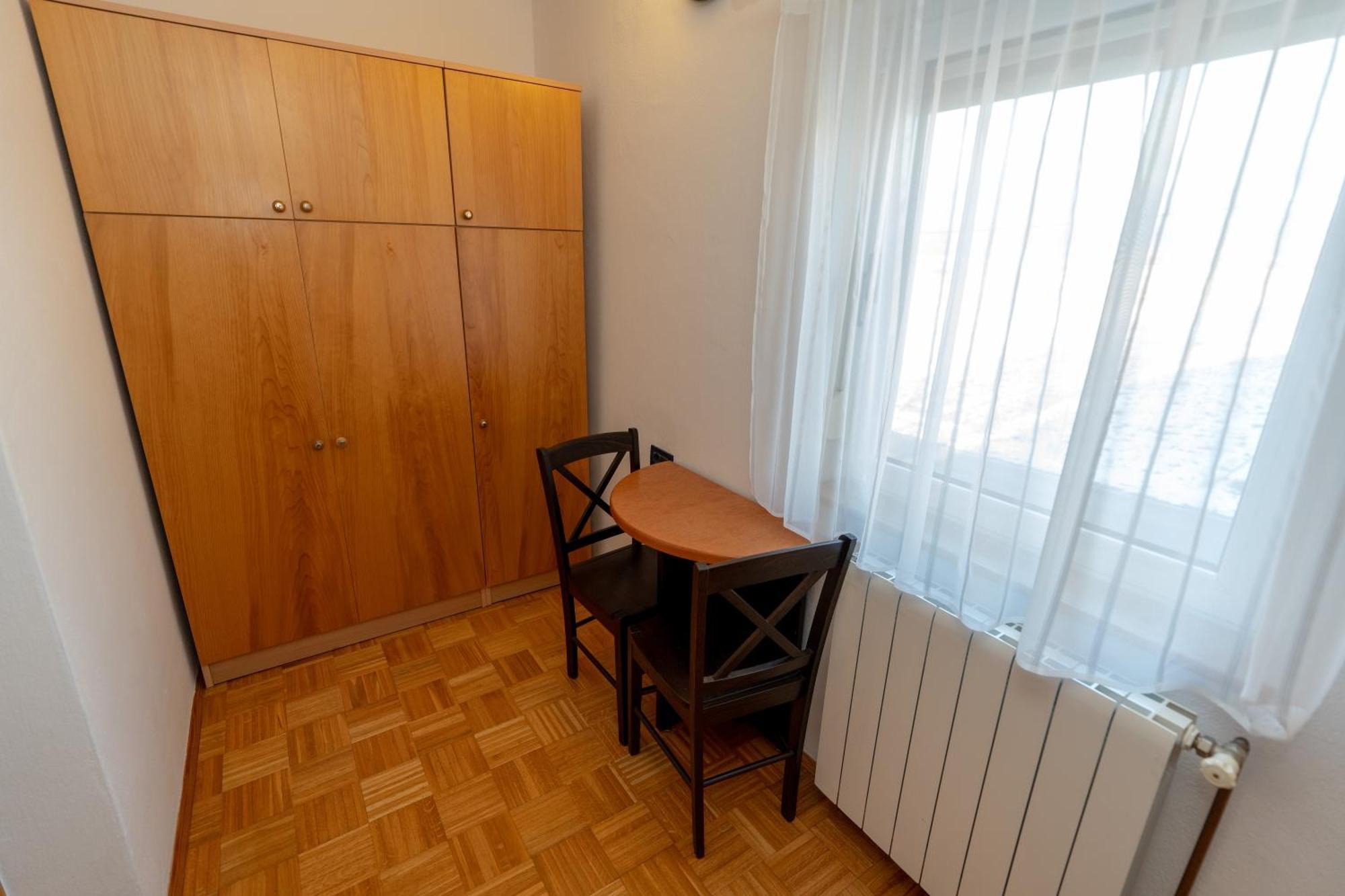 Hotel Apartman Miramare Otočac Esterno foto