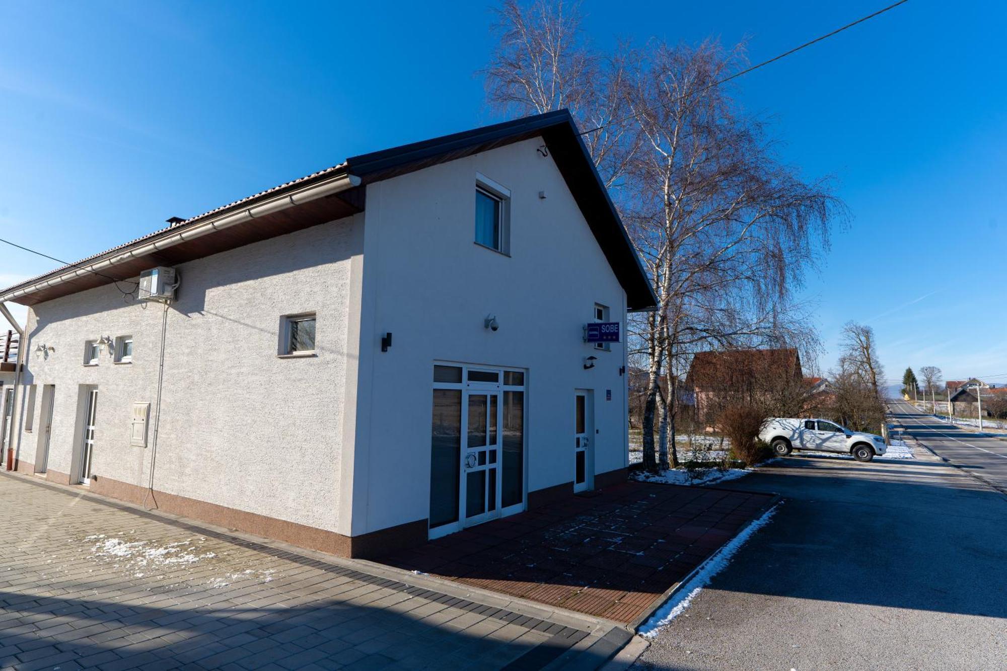 Apartman Miramare Otočac Esterno foto