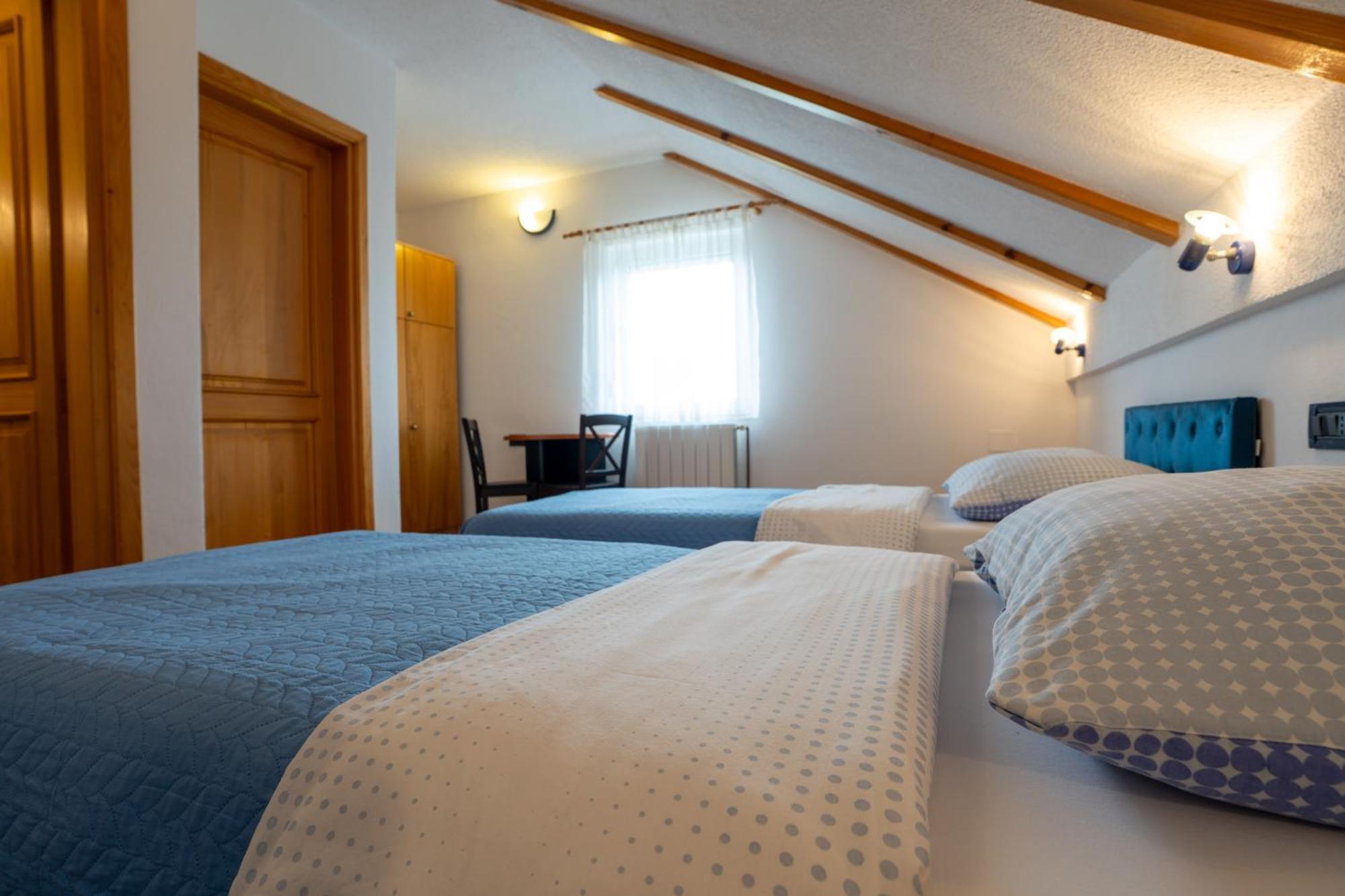 Apartman Miramare Otočac Esterno foto
