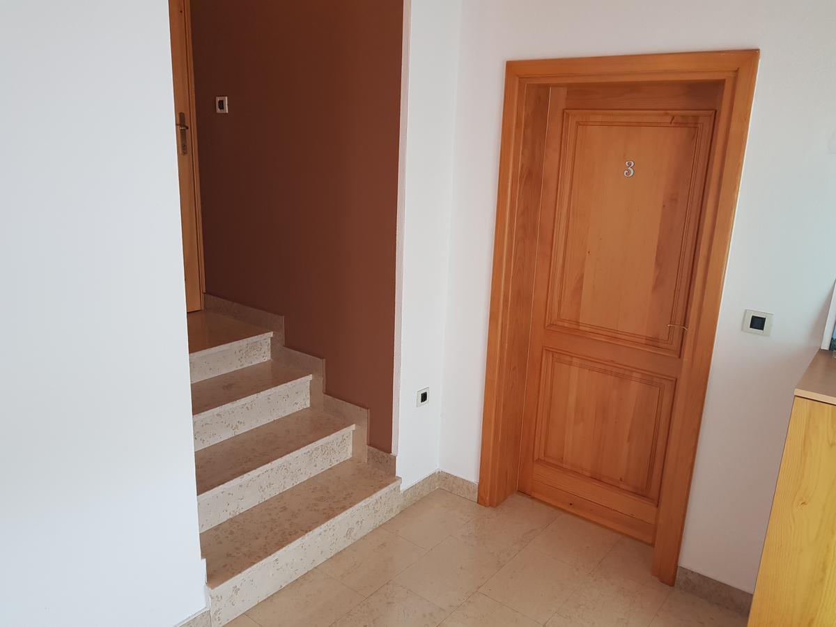 Hotel Apartman Miramare Otočac Esterno foto